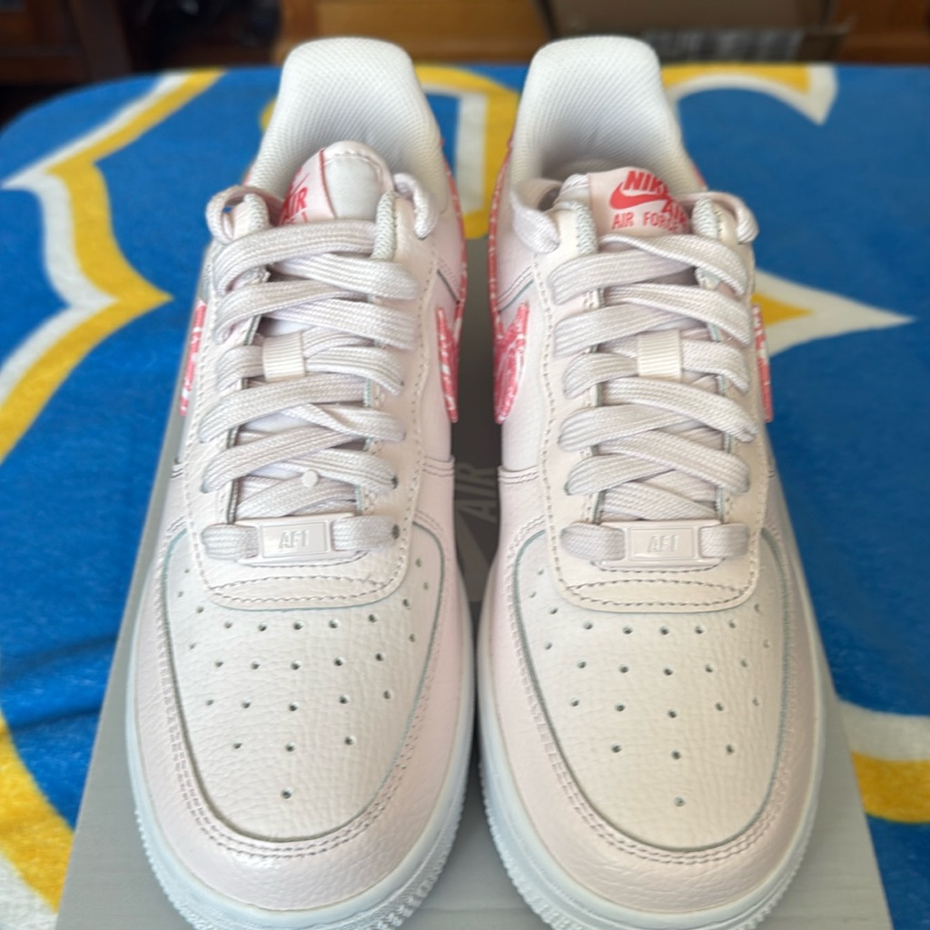 Womens Nike Air Force 1 07 Size 65 Brand New In Box